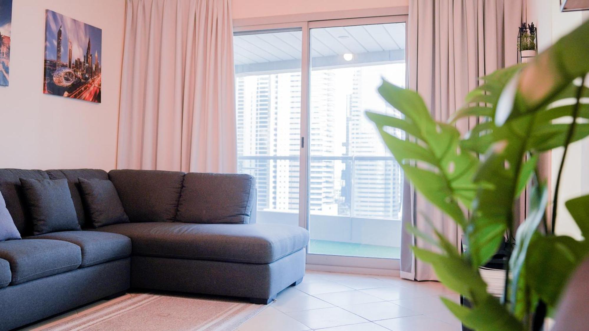 Spacious 2 Bed Apt At Marina High Floor Dubai Esterno foto
